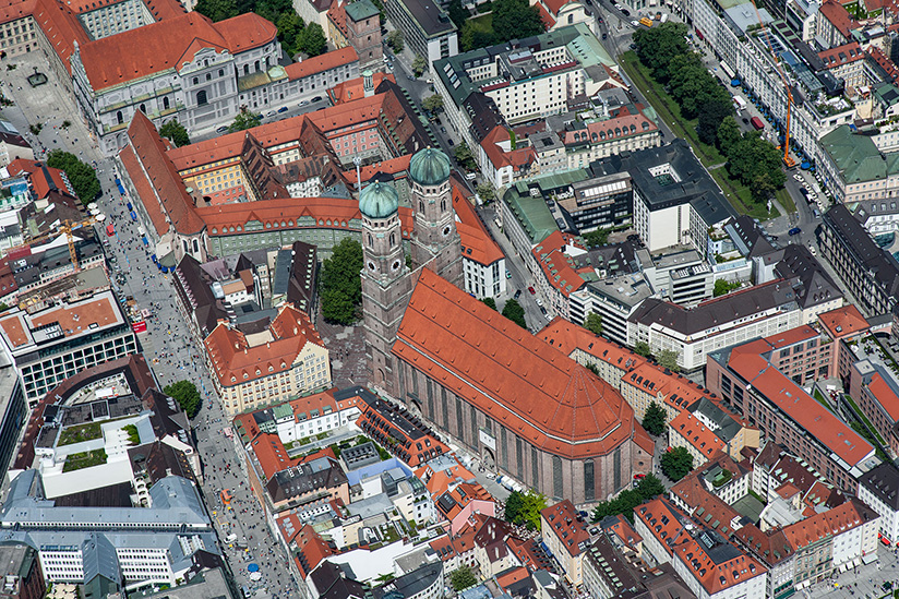 <b>projekt:</b> luftbilder frauenkirche münchen